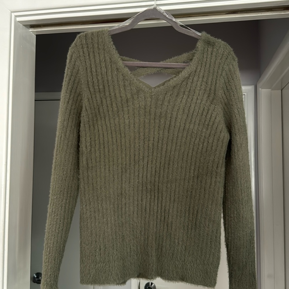 Love Ellie Women’s Long Sleeve Cozy Mia Soft Knit Size L NWOT